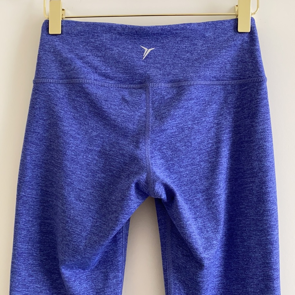 *NWOT* Old Navy Active Go-Dry Capri Leggings - Picture 10 of 14